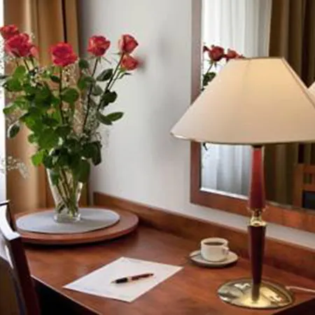 Hotel Atrium Charlottenburg-3